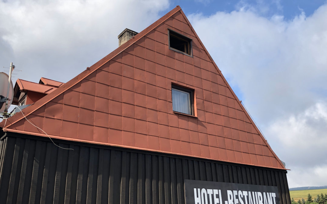 Renovační nátěr střechy – Háj, Loučná pod Klínovcem